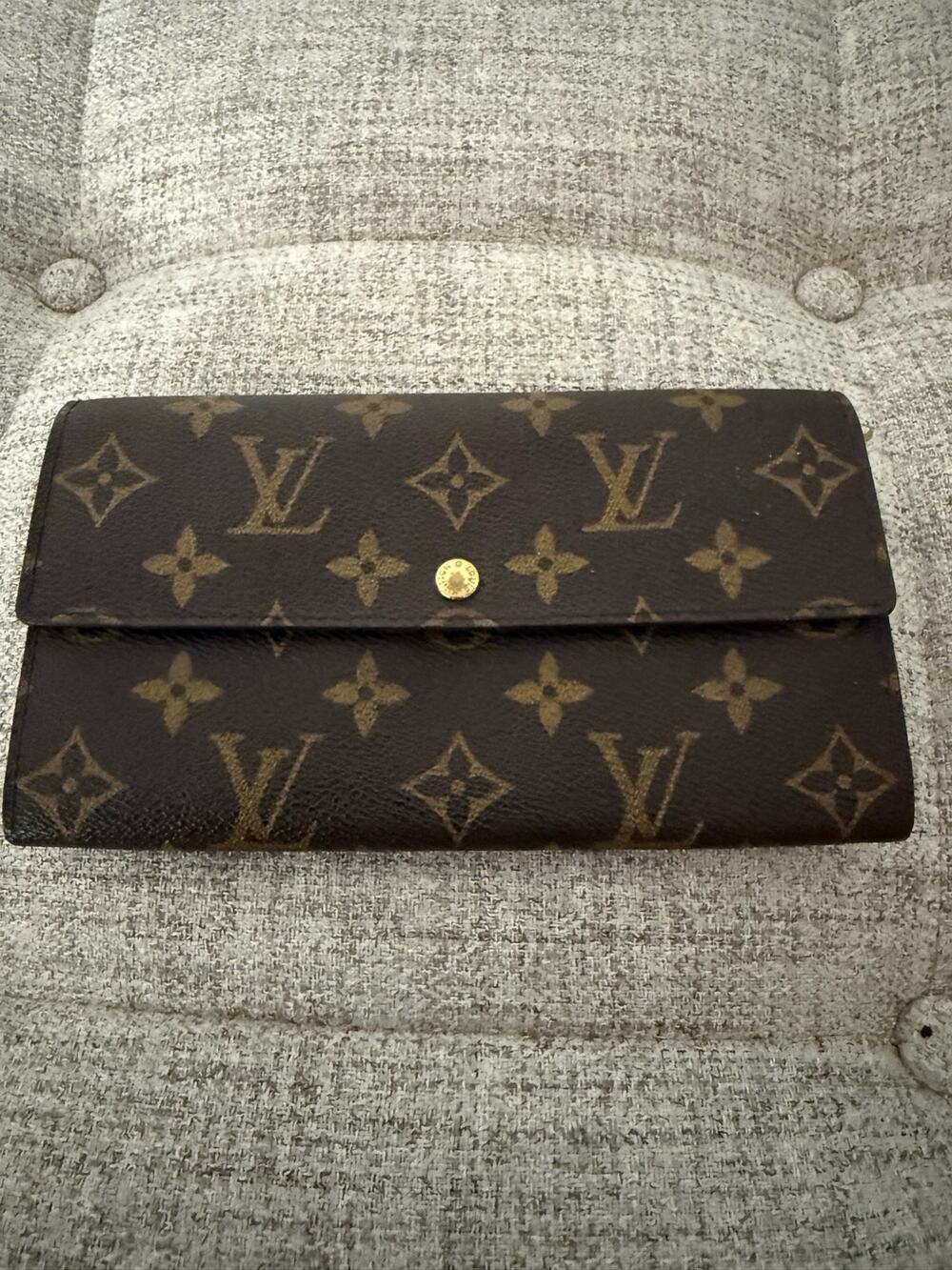 Louis Vuitton Monogram Sarah Long Wallet